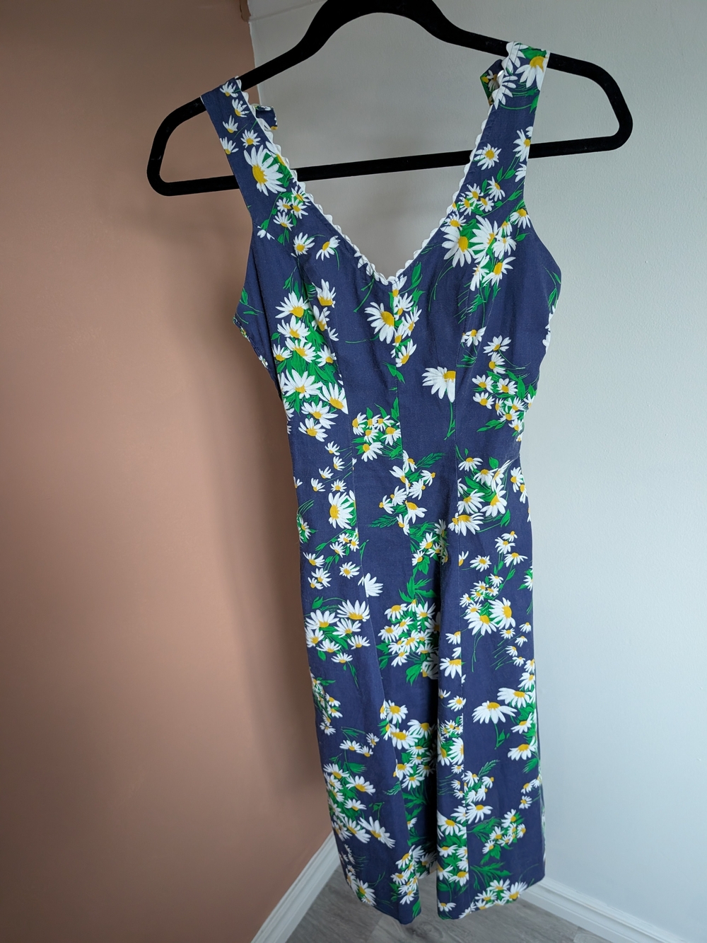 Vintage Navy Daisy Print Sleeveless Summer Dress